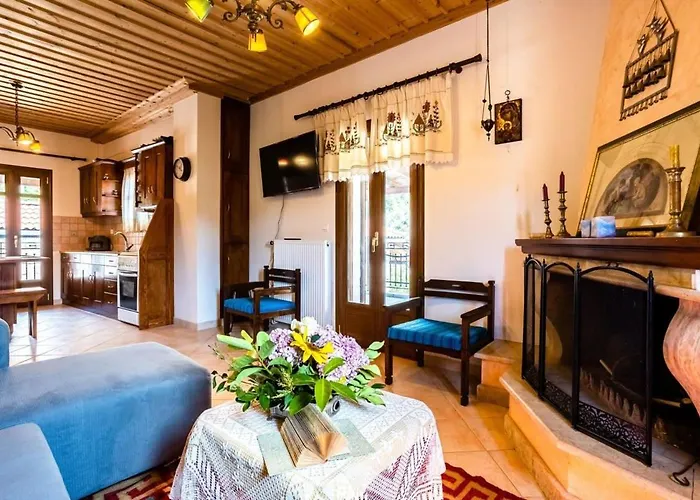 Stemnitsa Stone Residence - Comfy Mountain Getaway