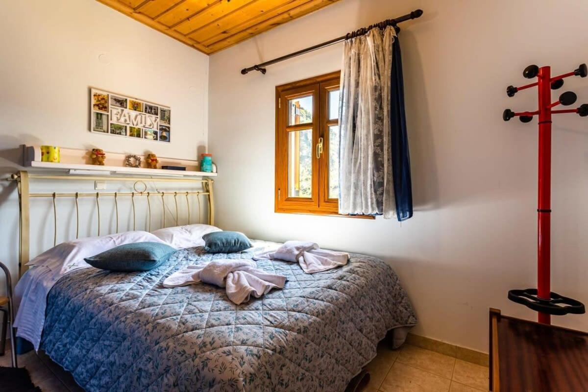 Stone - Comfy Mountain Getaway Apartment